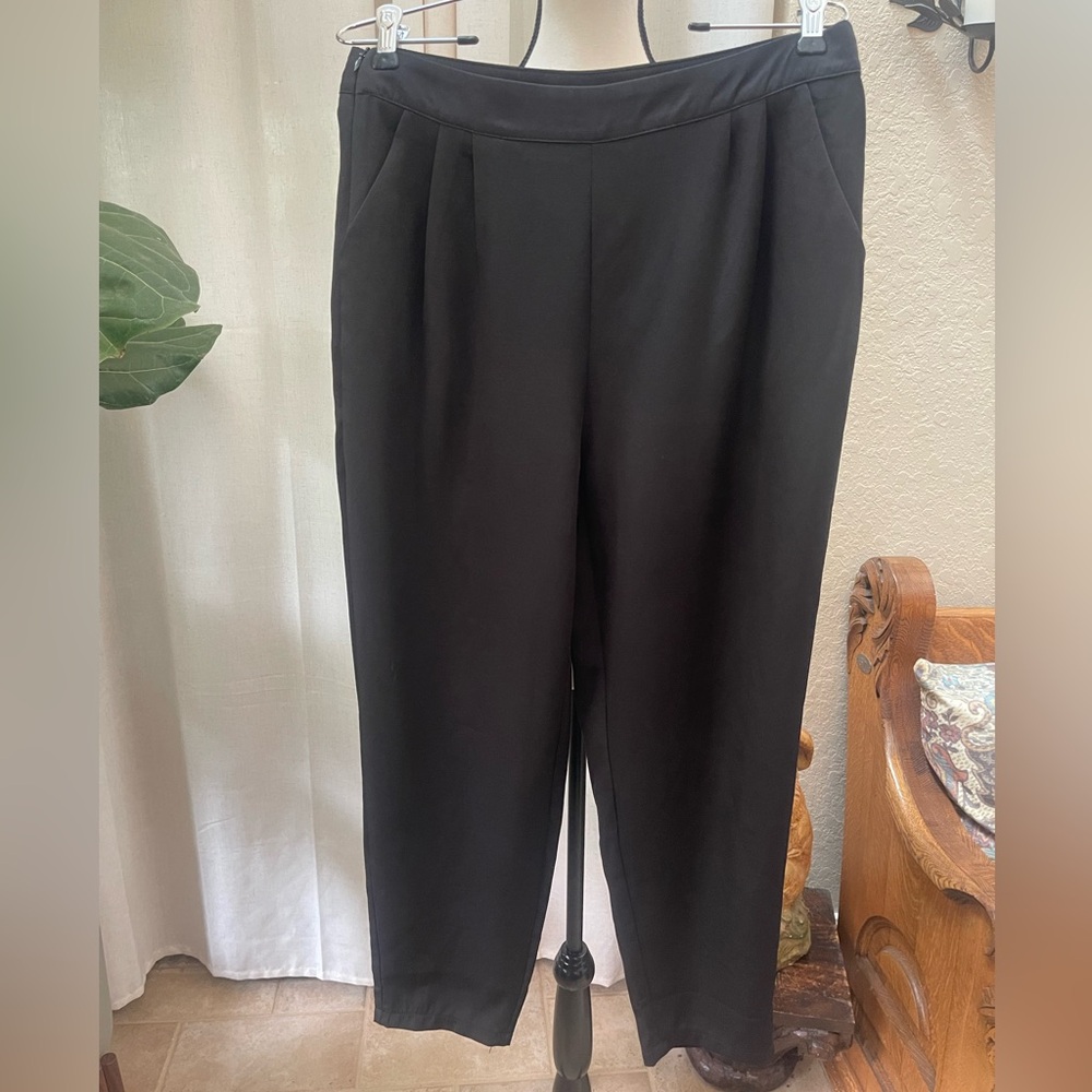 SHEIN Black Trousers Elegant Cropped Design